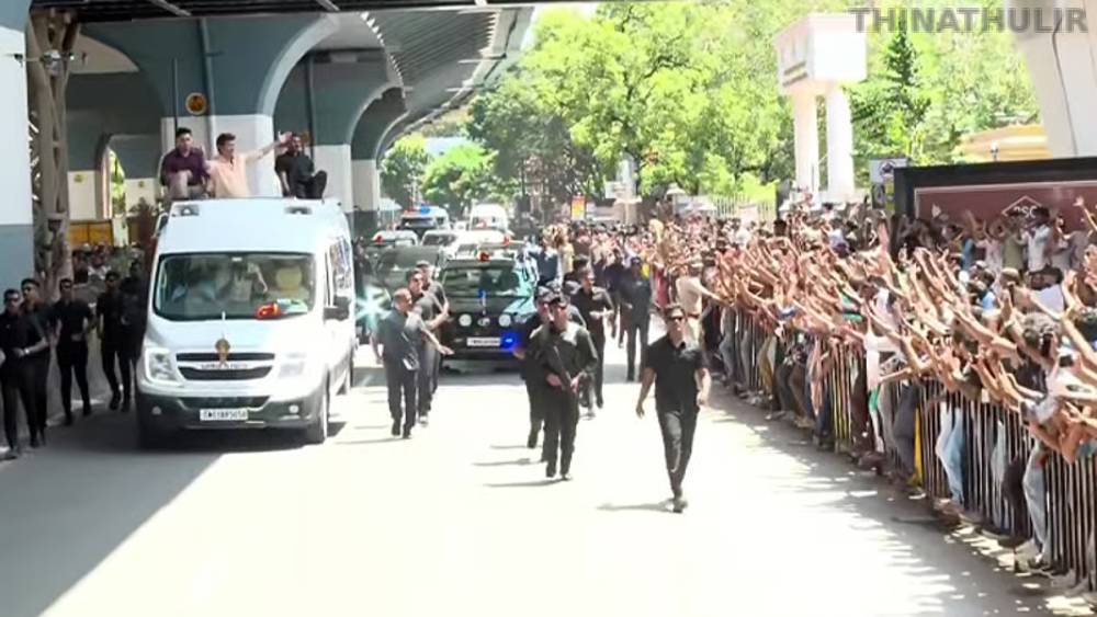 கோவையில் முதல்வர் விஜய் ரோடு ஷோ: வழிநெடுகிலும் திரண்ட மக்கள் உற்சாக வரவேற்பு