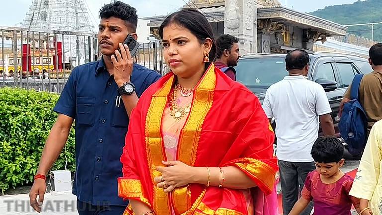 திருப்பதி ஏழுமலையான் கோவிலில் அமைச்சர் கீர்த்தனா குடும்பத்துடன் தரிசனம்