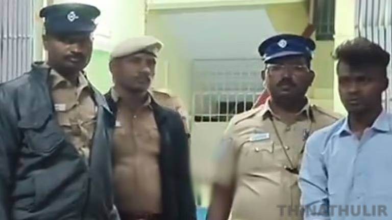 திருப்பத்தூரில் பெற்ற மகனையே போலீசில் ஒப்படைத்த பெற்றோர்... என்ன காரணம்