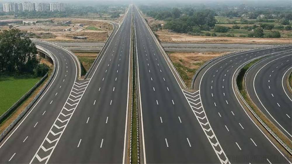 சென்னை - பெங்களூரு அதிவிரைவு சாலை: தமிழகத்தில் எஞ்சிய 14 கி.மீ. பணிக்கு ரூ.614 கோடியில் டெண்டர்